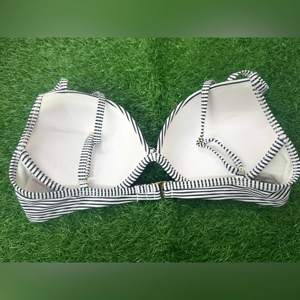 Xhilaration Striped Black and White Bikini Top Size L_4
